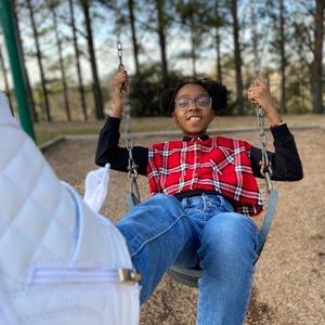 Meet your Posher, Corinne